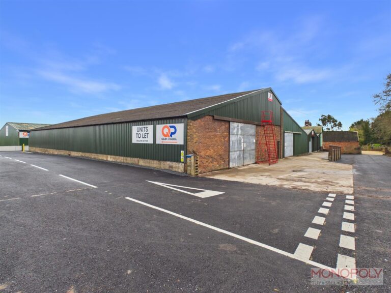 Alkington, Whitchurch, SY13