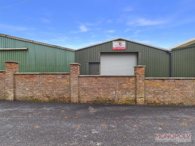 Alkington Road, Whitchurch, SY13