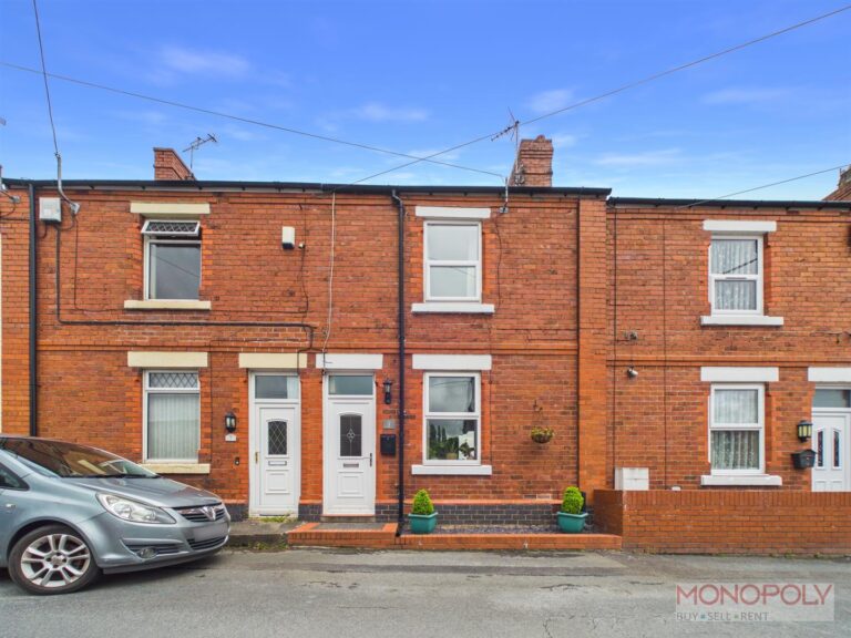 Bromfield Street, Johnstown, LL14