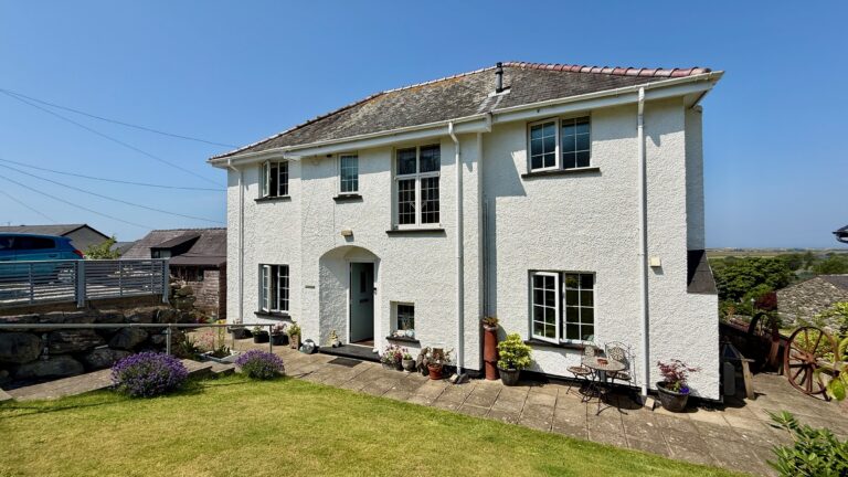 Dyffryn Ardudwy, LL44