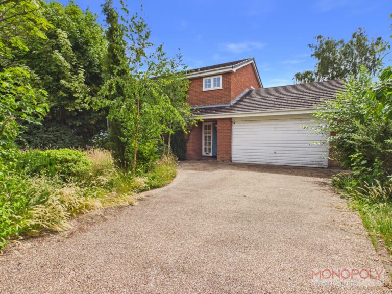 Stonewalls, Rossett, LL12