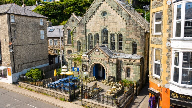 High Street, Barmouth, LL42