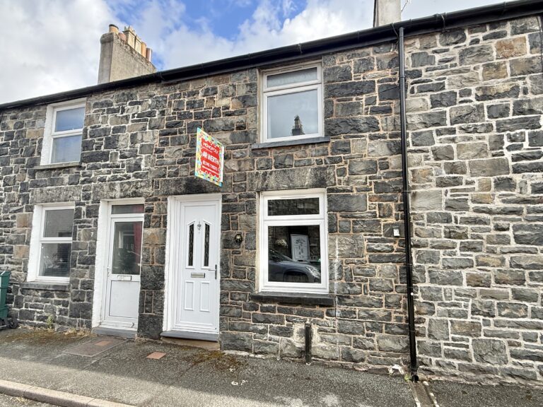 George Street, Llanrwst, LL26